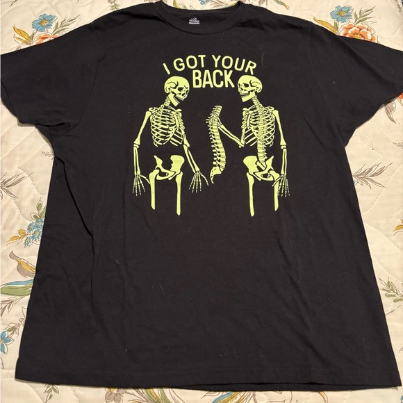 Halloween L t-shirt - Picture 1 of 4